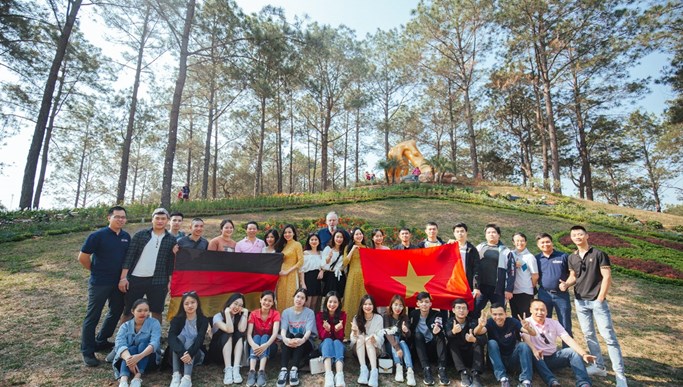 luumedia-734-20250324202916.jpg CÔNG KHAI THÔNG TIN VỀ ĐỘI NGŨ