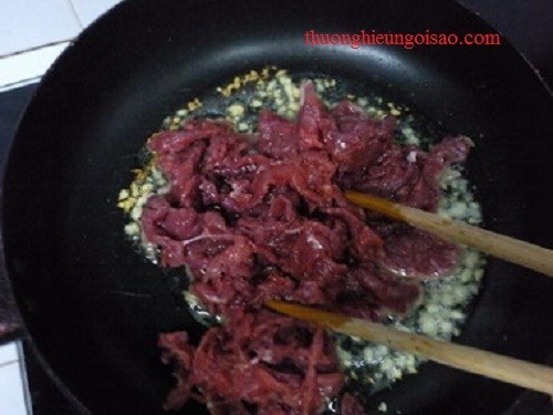 Phở cuốn đãi cả nhà cuối tuần