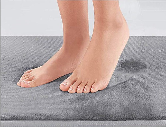 24$ mua thảm trải sàn để lau chùi chân cho phòng nhà bạn.